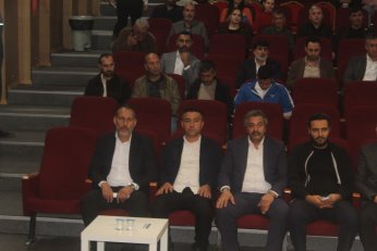 Çocuklar parkları hor  kullanıyor. Siyasiler uyarsın