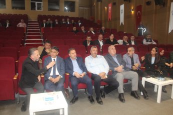 Çocuklar parkları hor  kullanıyor. Siyasiler uyarsın