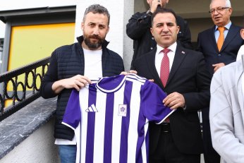 Yaram derin. Sevgin serin. Keser döndü. Hesap kesin