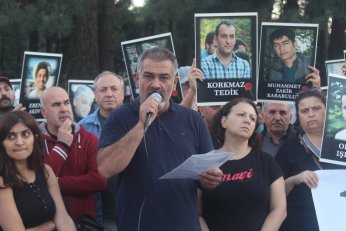 Demokrasi için meydandaydılar. Demokrasi için meydanlardayız