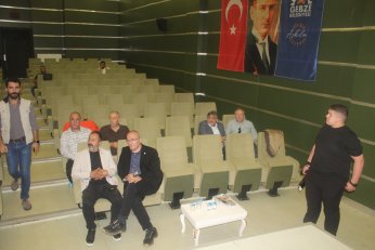 Değiştirmek için güçlerimizi birleştirmeye mecburuz