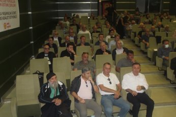Değiştirmek için güçlerimizi birleştirmeye mecburuz