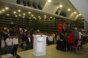 Değiştirmek için güçlerimizi birleştirmeye mecburuz