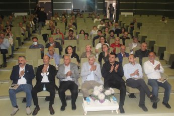 Değiştirmek için güçlerimizi birleştirmeye mecburuz