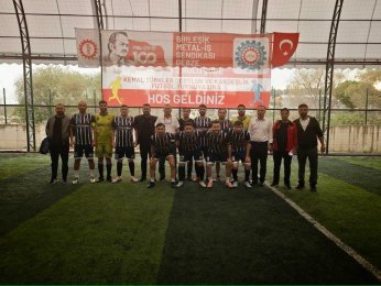 Son şampiyon gol oldu yağdı. Finalistle üçüncü tekledi