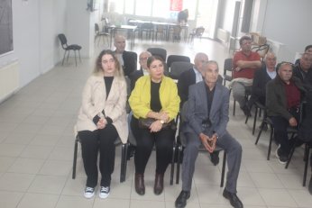 Dilimize dikkat edelim. Birleşmeye mecburuz
