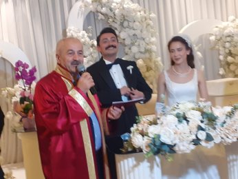 Banu ile Bülent dünya evinde 