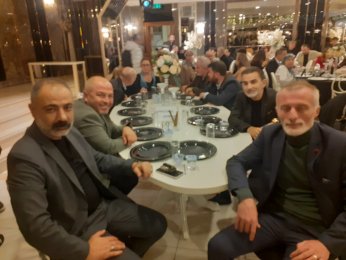 Banu ile Bülent dünya evinde 