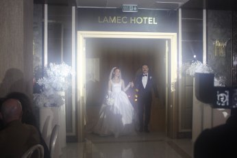 Banu ile Bülent dünya evinde 
