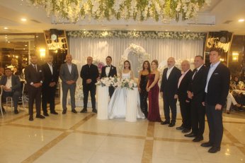 Banu ile Bülent dünya evinde 