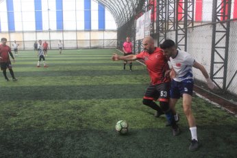 Mes Makine son bileti Arpek’in ikramıyla kaptı