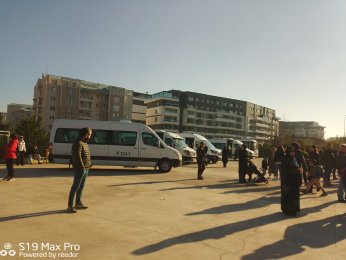 Güzeltepe İlkokulu önüne üst geçit istediler