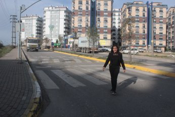 Güzeltepe İlkokulu önüne üst geçit istediler