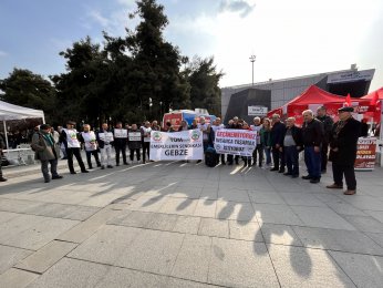 Ülkede yönetim krizi var