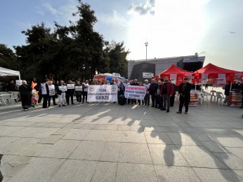 Ülkede yönetim krizi var