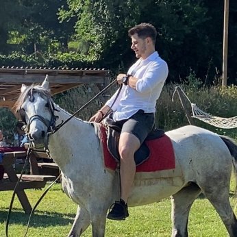 Çayırova Ortaokulu Uzay  Kuzey öğretmene ağlıyor