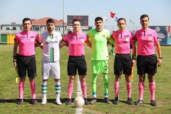 Mart Darıca’ya kazma kürek attırdı!