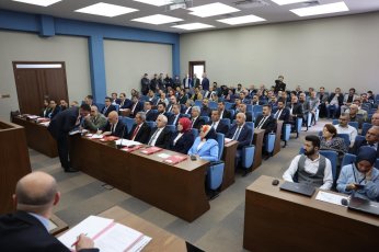 Tencere dibin kara…