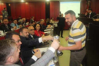 Gebze’de seçim Türkiye’ye örnek olgunlukta geçti