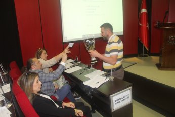 Gebze’de seçim Türkiye’ye örnek olgunlukta geçti