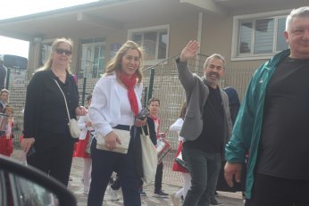 Sokaktan salona 23 Nisan coşkusu 