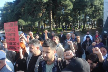 Filistin halkının yanında ve savaştayız