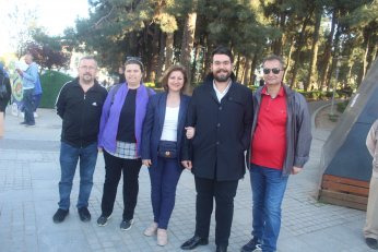 Filistin halkının yanında ve savaştayız