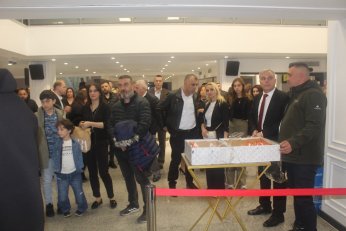 “Evlenelim l…n biz!”