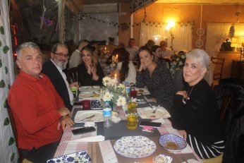 “Evlenelim l…n biz!”