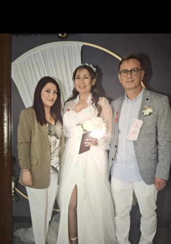 “Evlenelim l…n biz!”