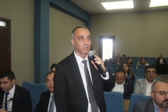 Meclis önü: Saygılar bizden  Mecliste: Saygı duyamıyorum