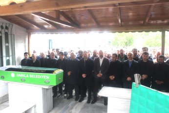 Annesini Anneler Günü’nde toprağa verecek 