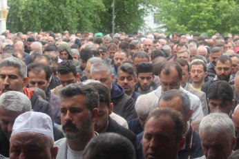 Annesini Anneler Günü’nde toprağa verecek 