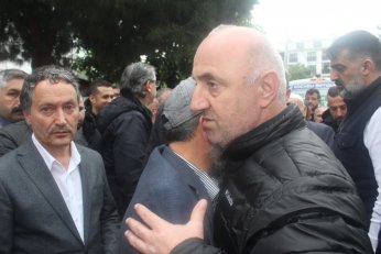 Annesini Anneler Günü’nde toprağa verecek 