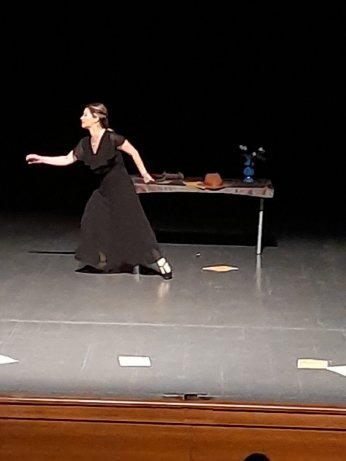 Diziler ve tiyatro birbirini destekler