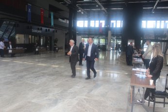 Baskın listeli seçimde bir dalya fark yedi: 111 - 211