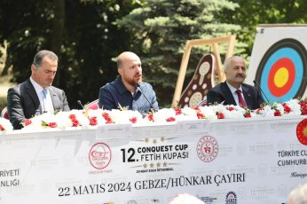 Hakkımızı ahirette alırız 