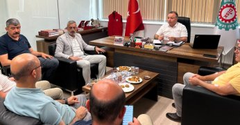 Gebze Sendikalar Birliği  Filistin için meydana iniyor