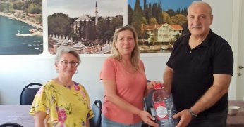 CHP Gebze’de kadınlardan  kapak toplama kampanyası 