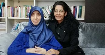 Adalet Bora annesini kaybetti