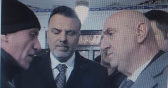 Sanki camide dansöz oynatıyoruz