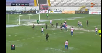 Oynatılmamalıydı Ofsayt: Göreceli. Penaltı: Değil