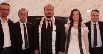 Eğitimciler düğünde “yoklama” aldı