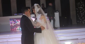 Kendi kendisine, ‘Evleneceğim kişi’ demişti. Evlendi 