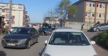 Alışan’da veliler kaldırıma duba istiyor 