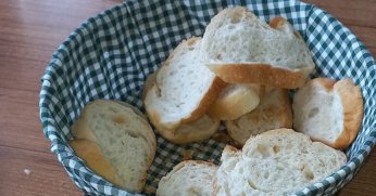 Sosyal tesiste “kullanılmış” ekmek servisi iddiası