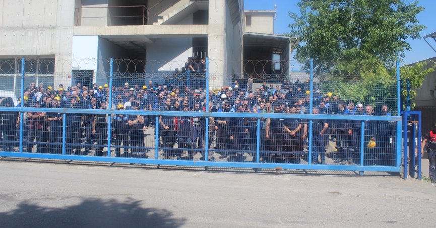 Gürdesan’da 25 kişinin işine son verildi