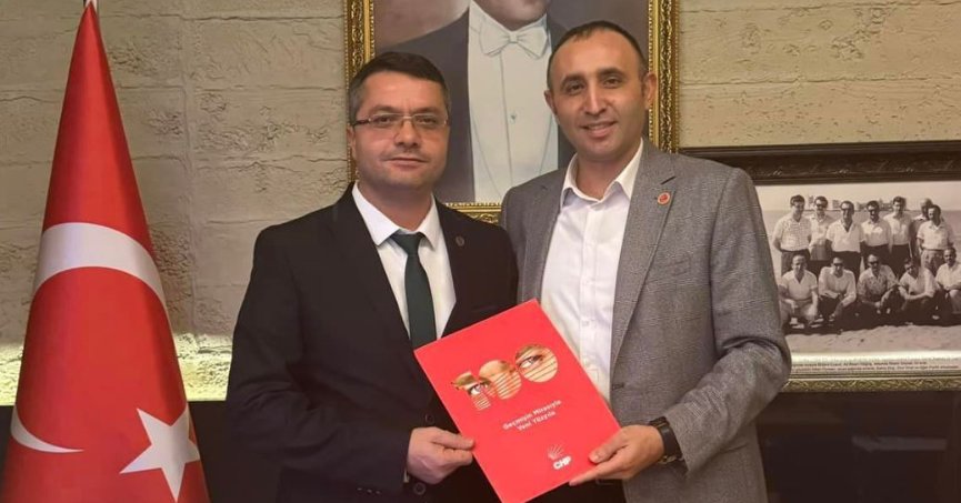 Gökçe’nin adaylığı sonrası Eniş’ten istifa resti