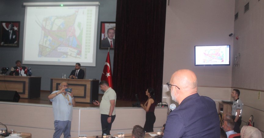 Balçık’ta konut arazisi depolamaya dönüştü