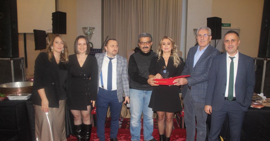 Kalleşe p….a inat en  çok kadınlar hoş geldi